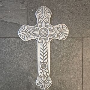 Decorative  Pewter Silver Cross Wall Art